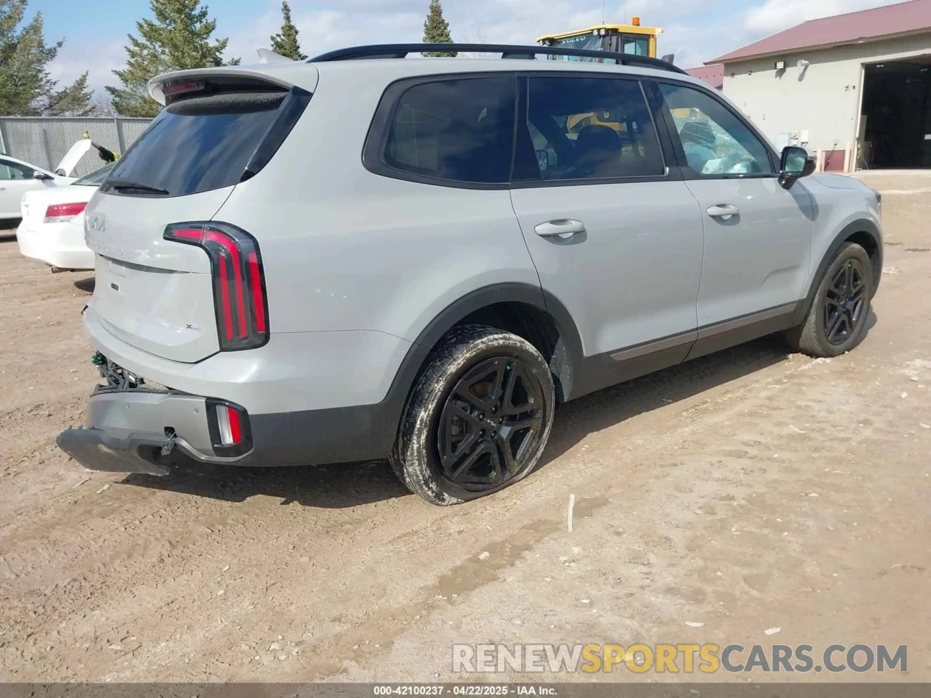 4 Photograph of a damaged car 5XYP5DGC2PG400265 KIA TELLURIDE 2023