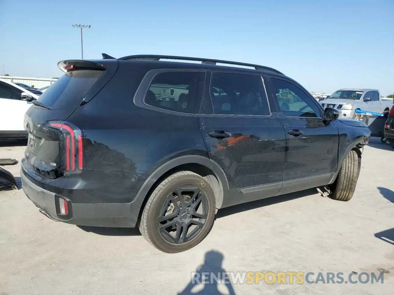 3 Photograph of a damaged car 5XYP5DGC3PG348337 KIA TELLURIDE 2023