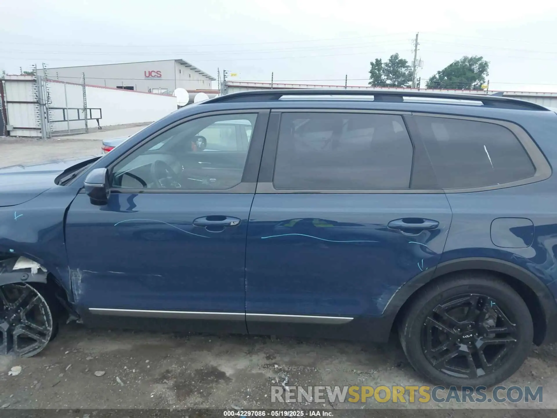 15 Photograph of a damaged car 5XYP5DGC3PG410674 KIA TELLURIDE 2023