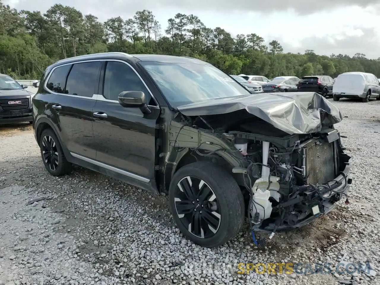 4 Photograph of a damaged car 5XYP5DGC8PG368339 KIA TELLURIDE 2023