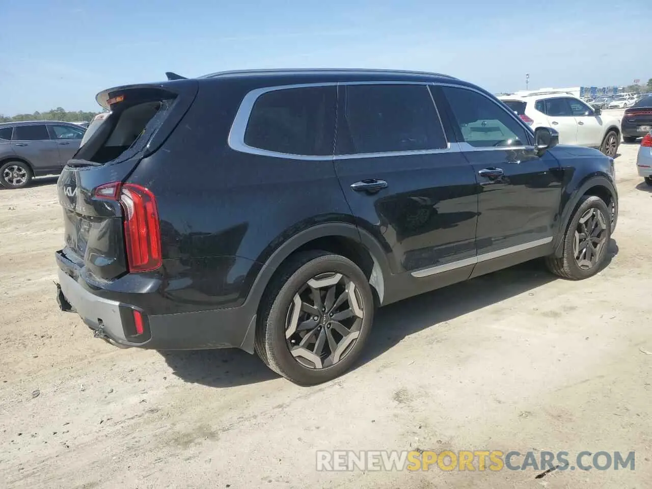 3 Photograph of a damaged car 5XYP64GC0PG370308 KIA TELLURIDE 2023