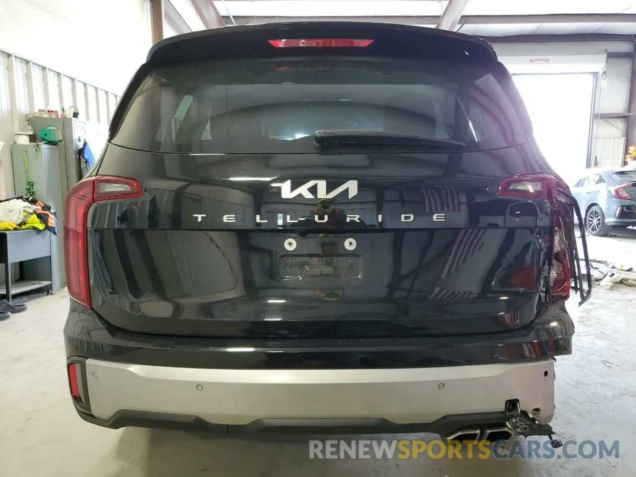 6 Photograph of a damaged car 5XYP64GC3PG391556 KIA TELLURIDE 2023