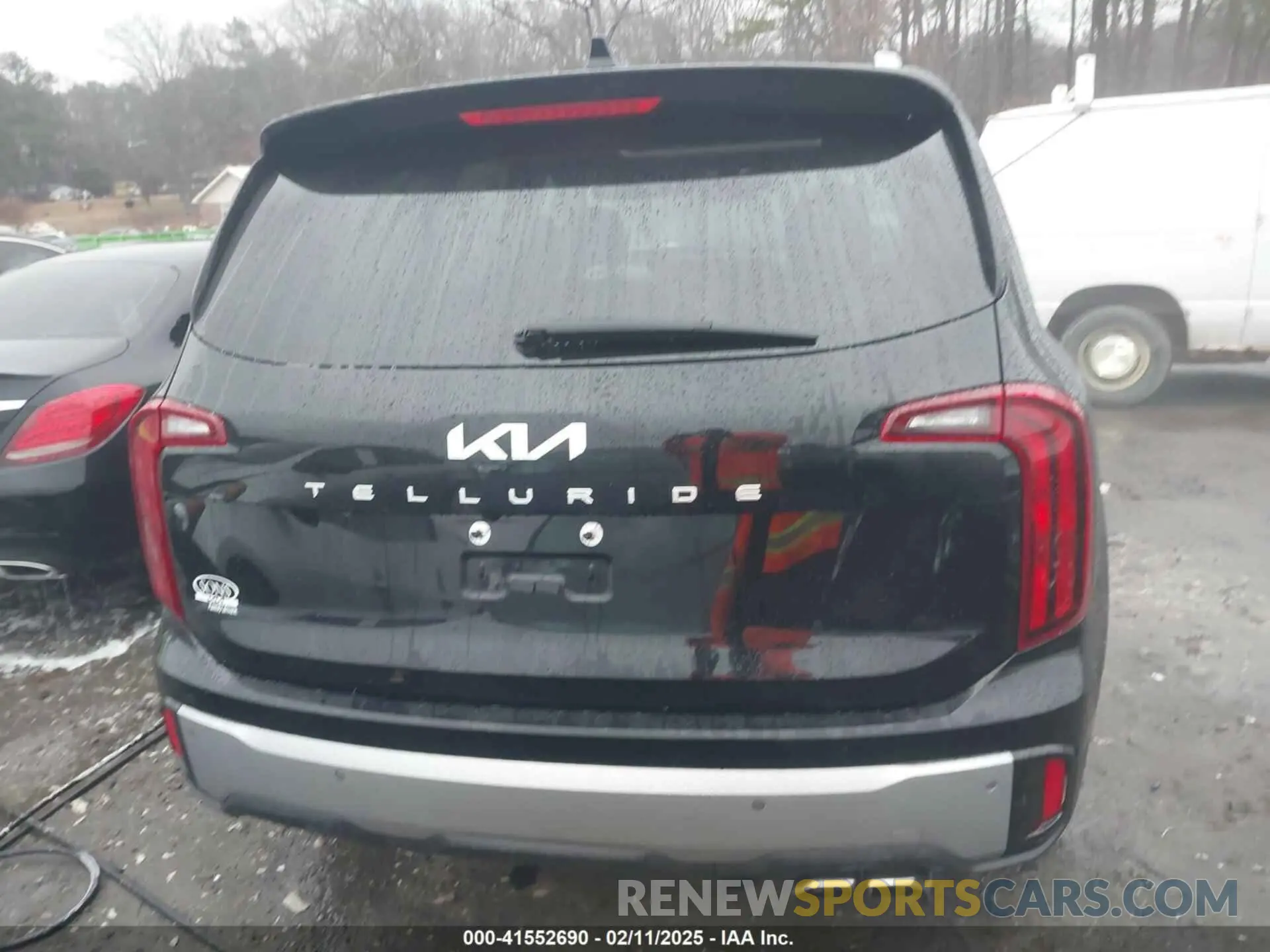 15 Photograph of a damaged car 5XYP64GC4PG366682 KIA TELLURIDE 2023