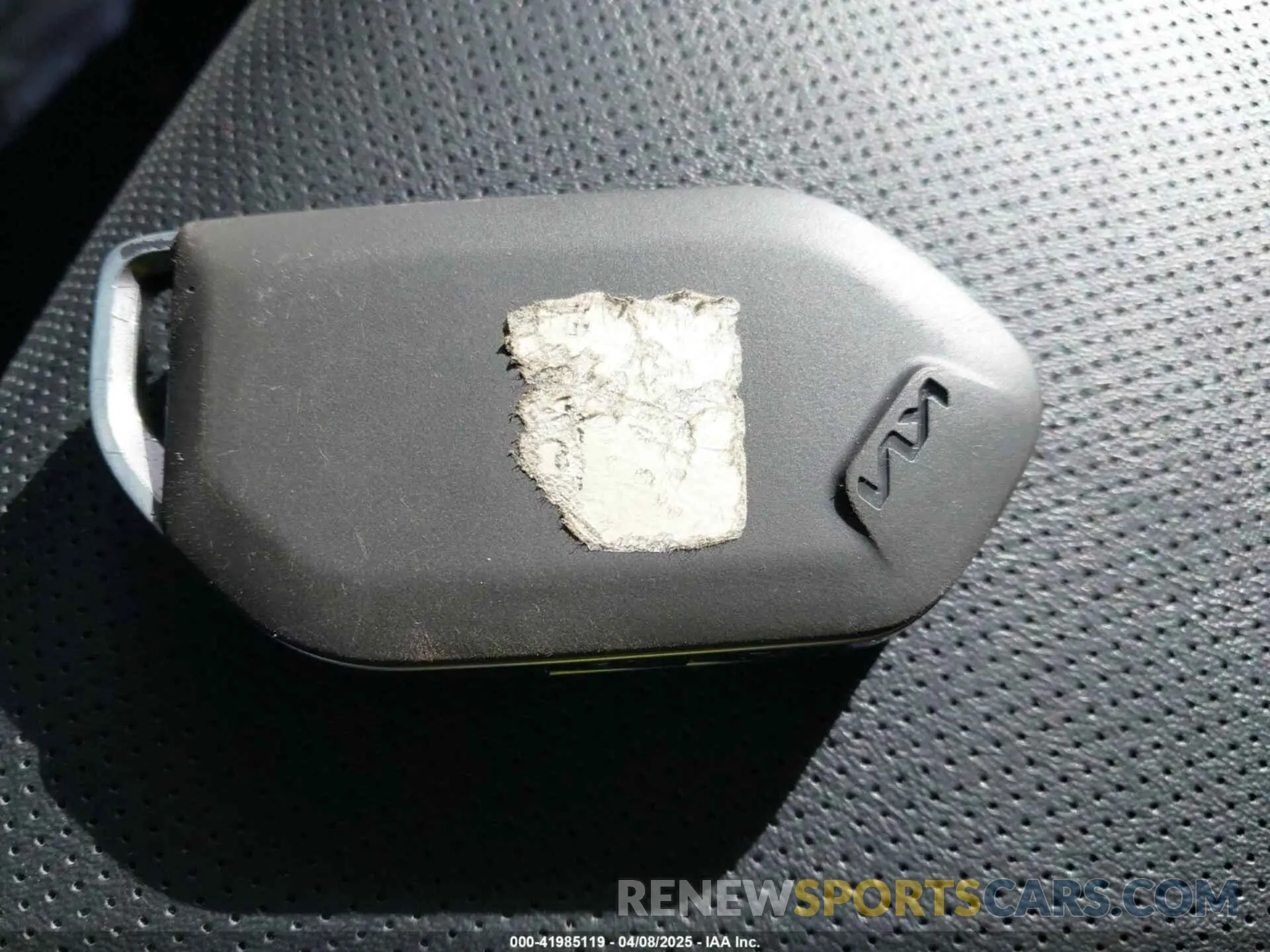 11 Photograph of a damaged car 5XYP6DGC1PG348835 KIA TELLURIDE 2023