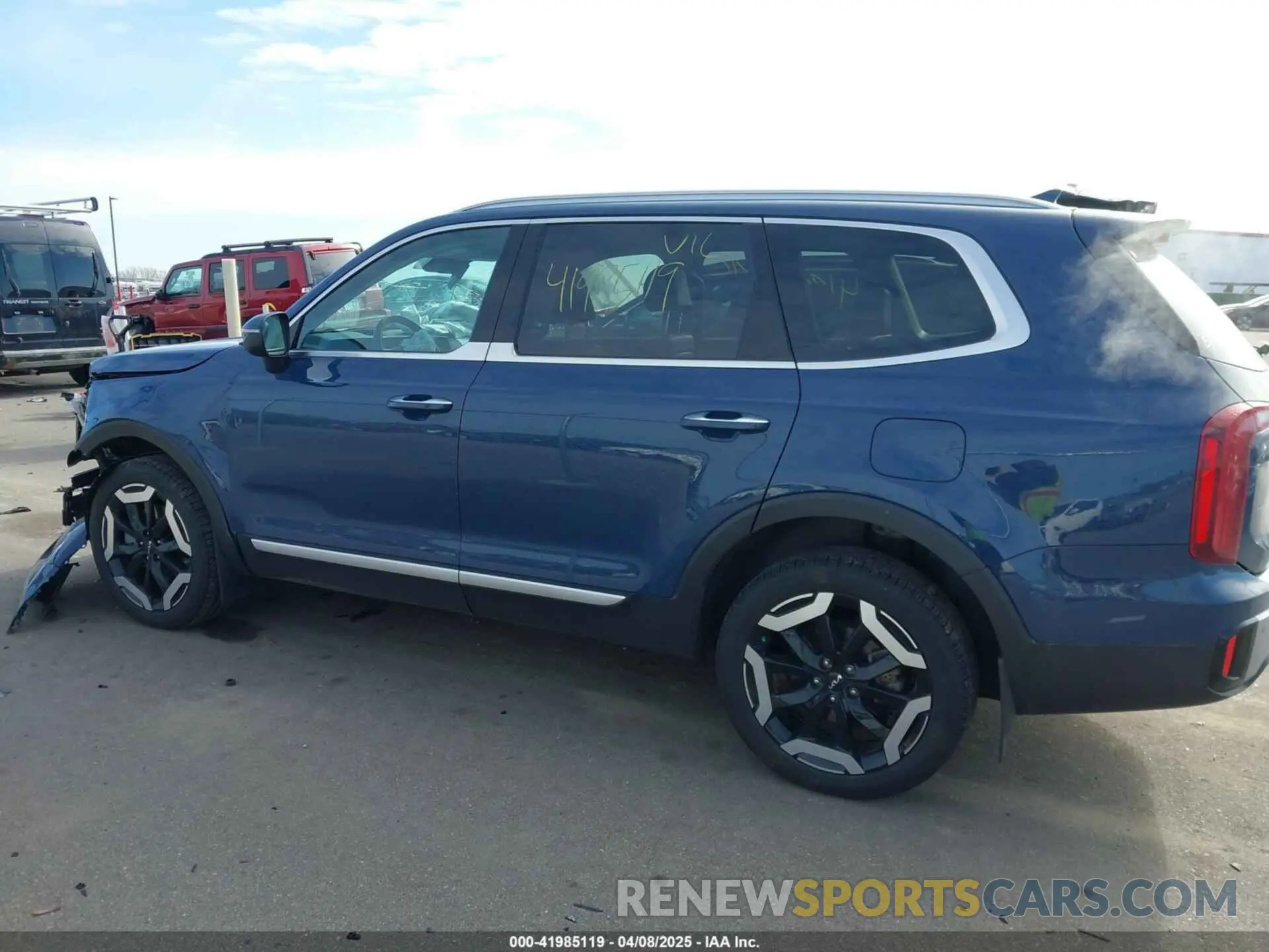 14 Photograph of a damaged car 5XYP6DGC1PG348835 KIA TELLURIDE 2023