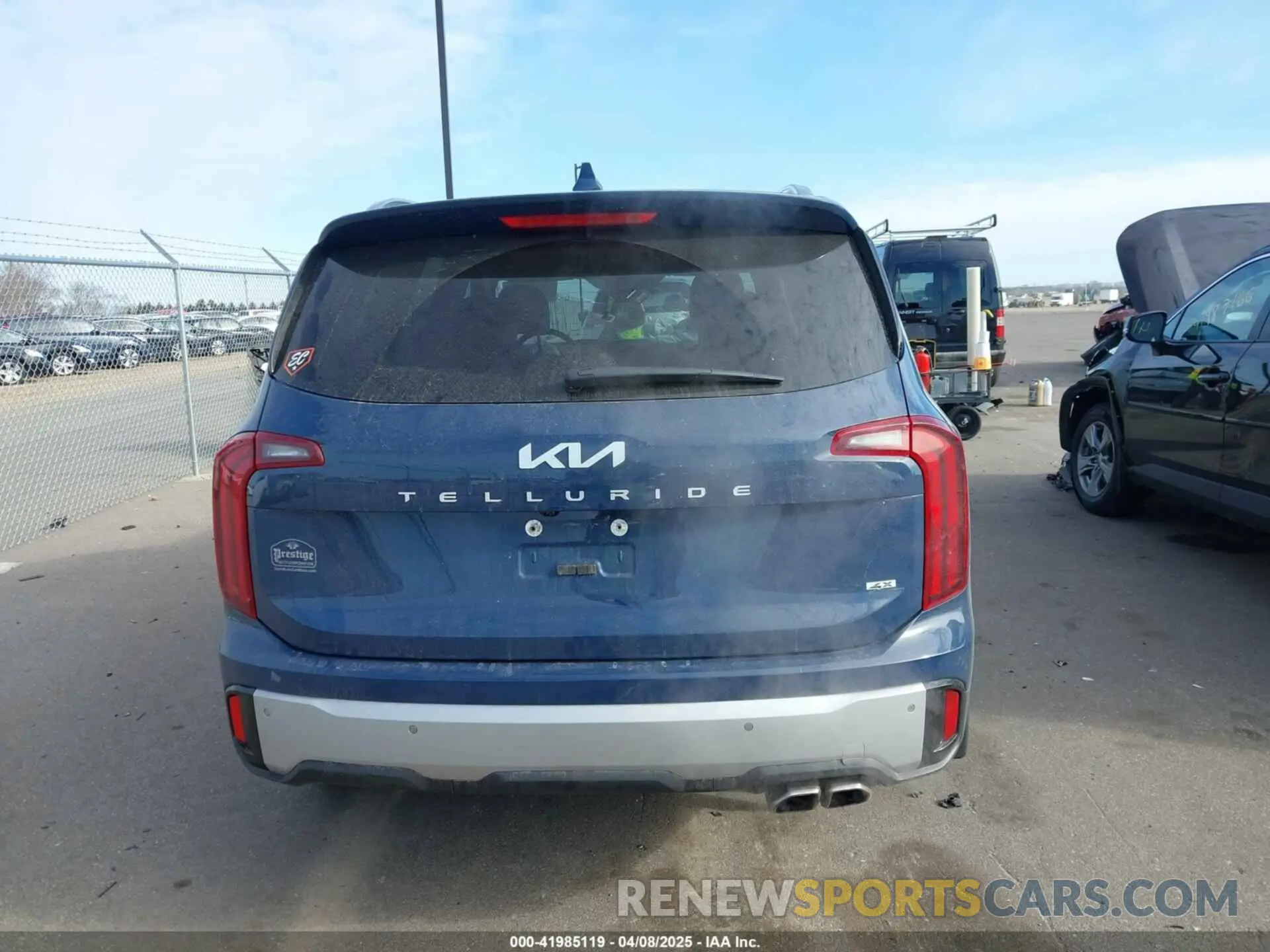 16 Photograph of a damaged car 5XYP6DGC1PG348835 KIA TELLURIDE 2023