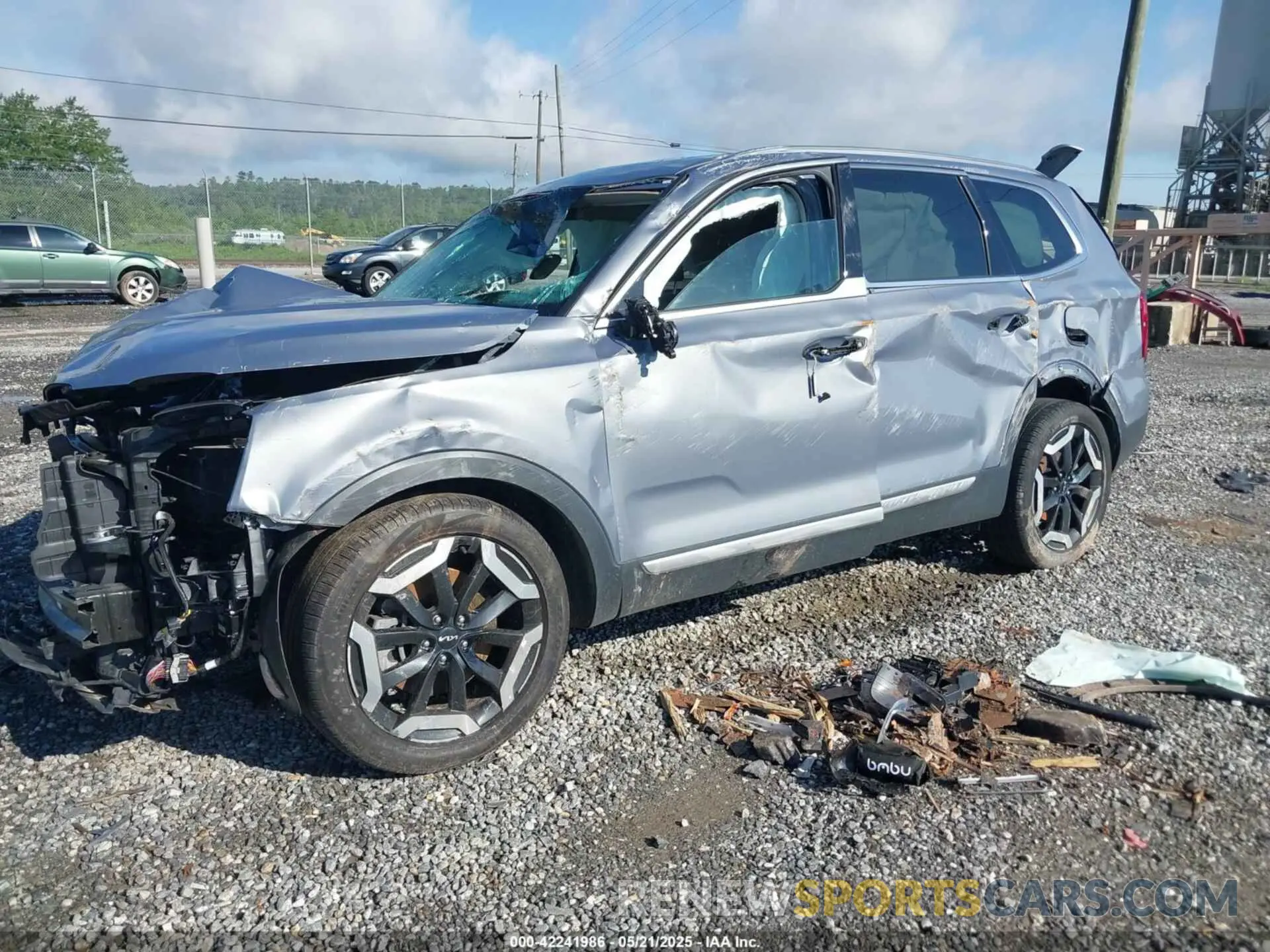 2 Photograph of a damaged car 5XYP6DGC2PG396165 KIA TELLURIDE 2023