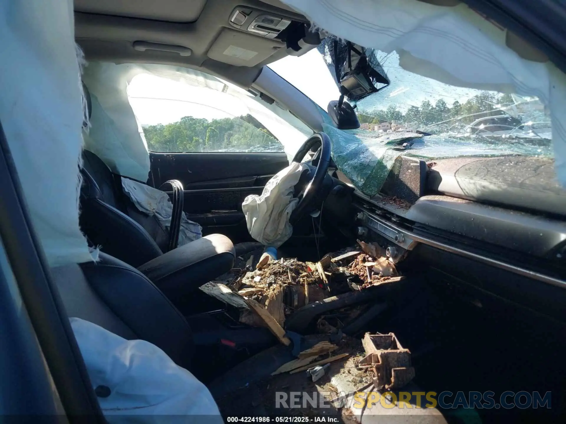 5 Photograph of a damaged car 5XYP6DGC2PG396165 KIA TELLURIDE 2023