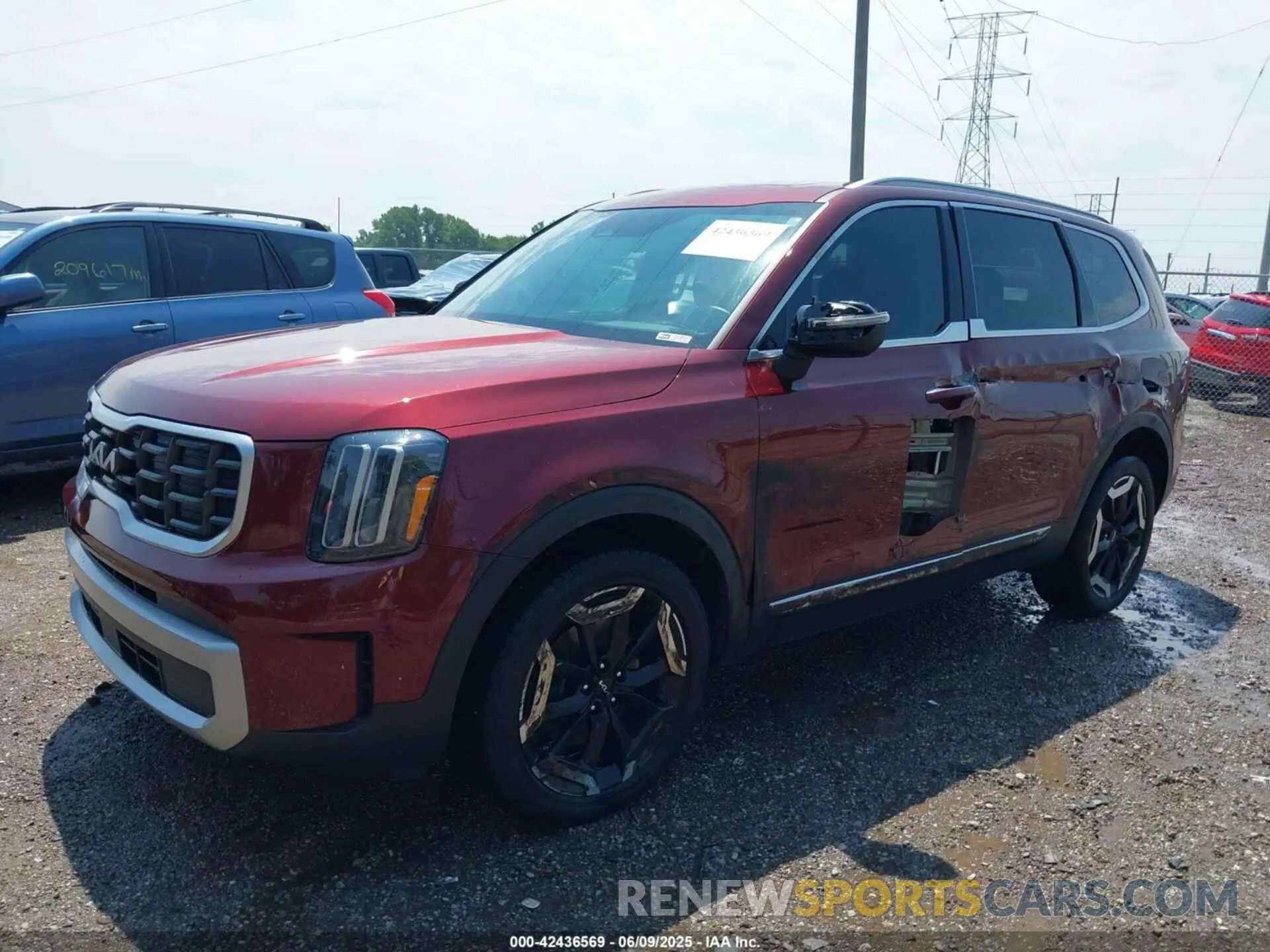 2 Photograph of a damaged car 5XYP6DGC6PG338527 KIA TELLURIDE 2023