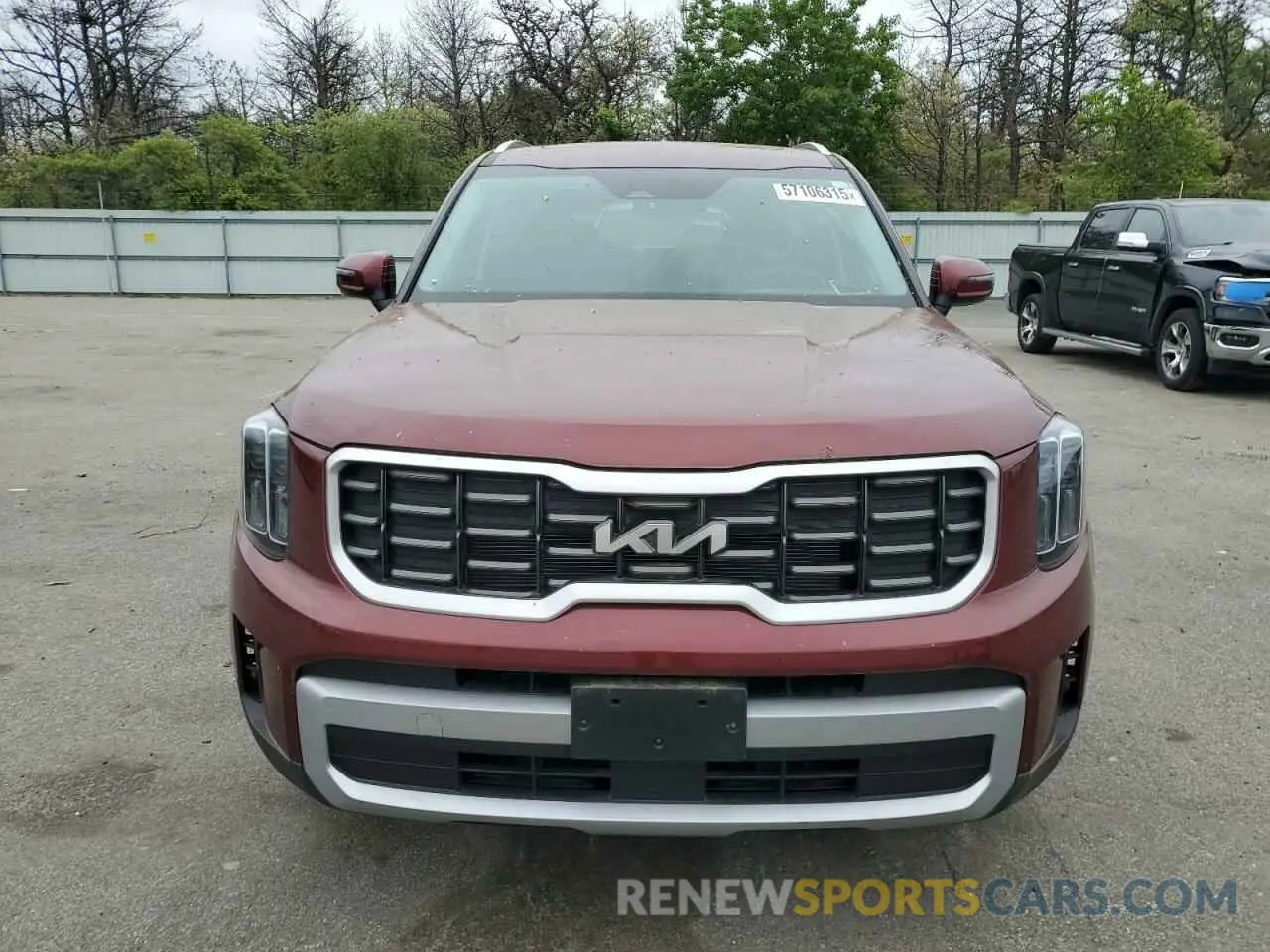 5 Photograph of a damaged car 5XYP6DGC9PG392131 KIA TELLURIDE 2023