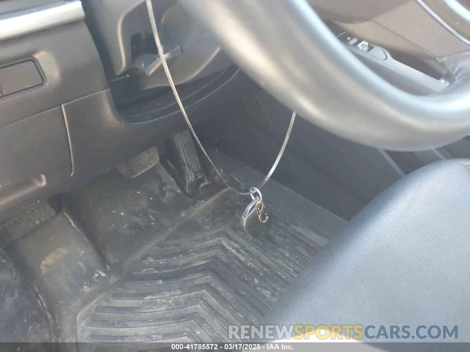 11 Photograph of a damaged car 5XYP6DGCXPG347098 KIA TELLURIDE 2023