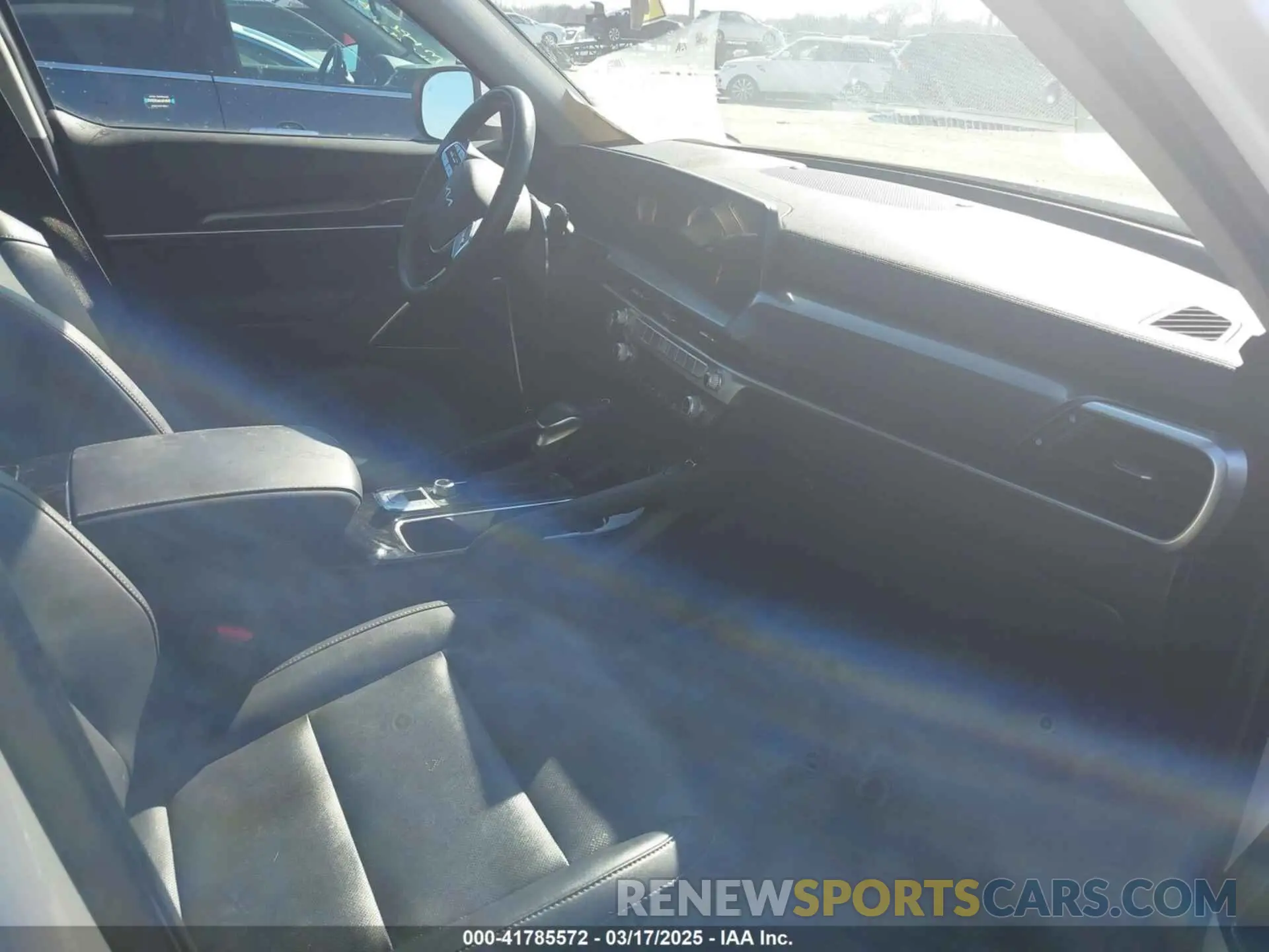 5 Photograph of a damaged car 5XYP6DGCXPG347098 KIA TELLURIDE 2023