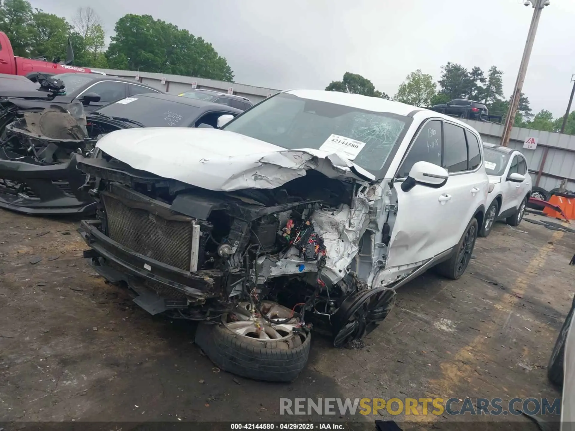 2 Photograph of a damaged car 5XYP24GC1RG411138 KIA TELLURIDE 2024