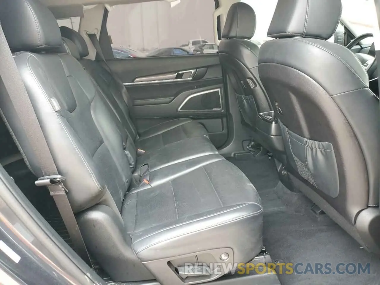 12 Photograph of a damaged car 5XYP24GC1RG508551 KIA TELLURIDE 2024