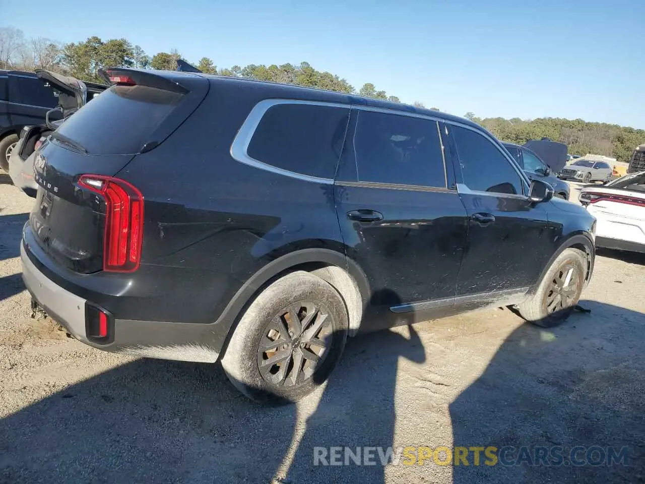 3 Photograph of a damaged car 5XYP24GC4RG430198 KIA TELLURIDE 2024