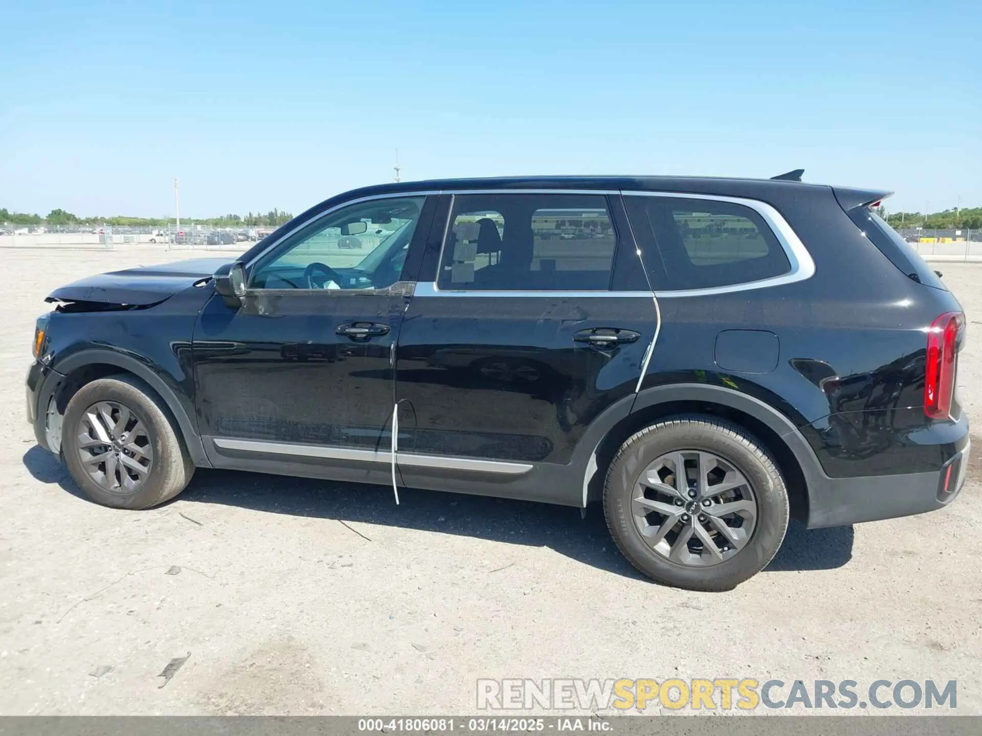 15 Photograph of a damaged car 5XYP24GC6RG482724 KIA TELLURIDE 2024