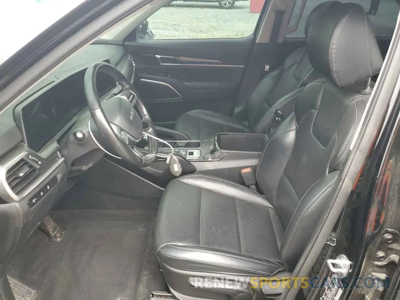 7 Photograph of a damaged car 5XYP24GC8RG424579 KIA TELLURIDE 2024