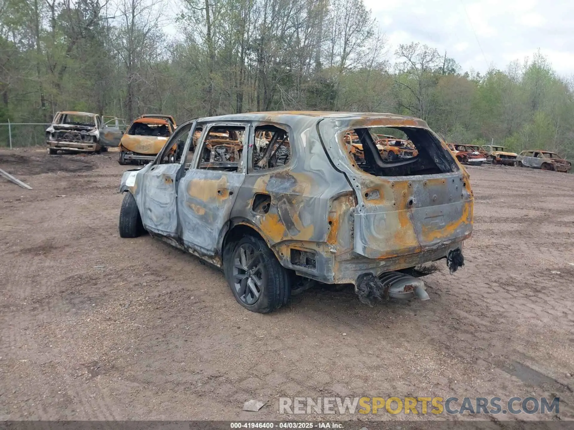 3 Photograph of a damaged car 5XYP24GC9RG459292 KIA TELLURIDE 2024