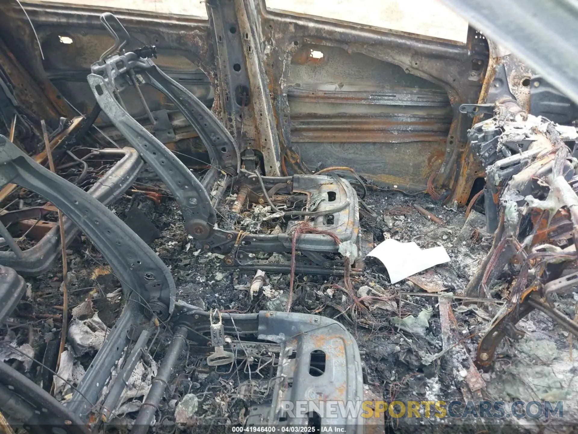 5 Photograph of a damaged car 5XYP24GC9RG459292 KIA TELLURIDE 2024