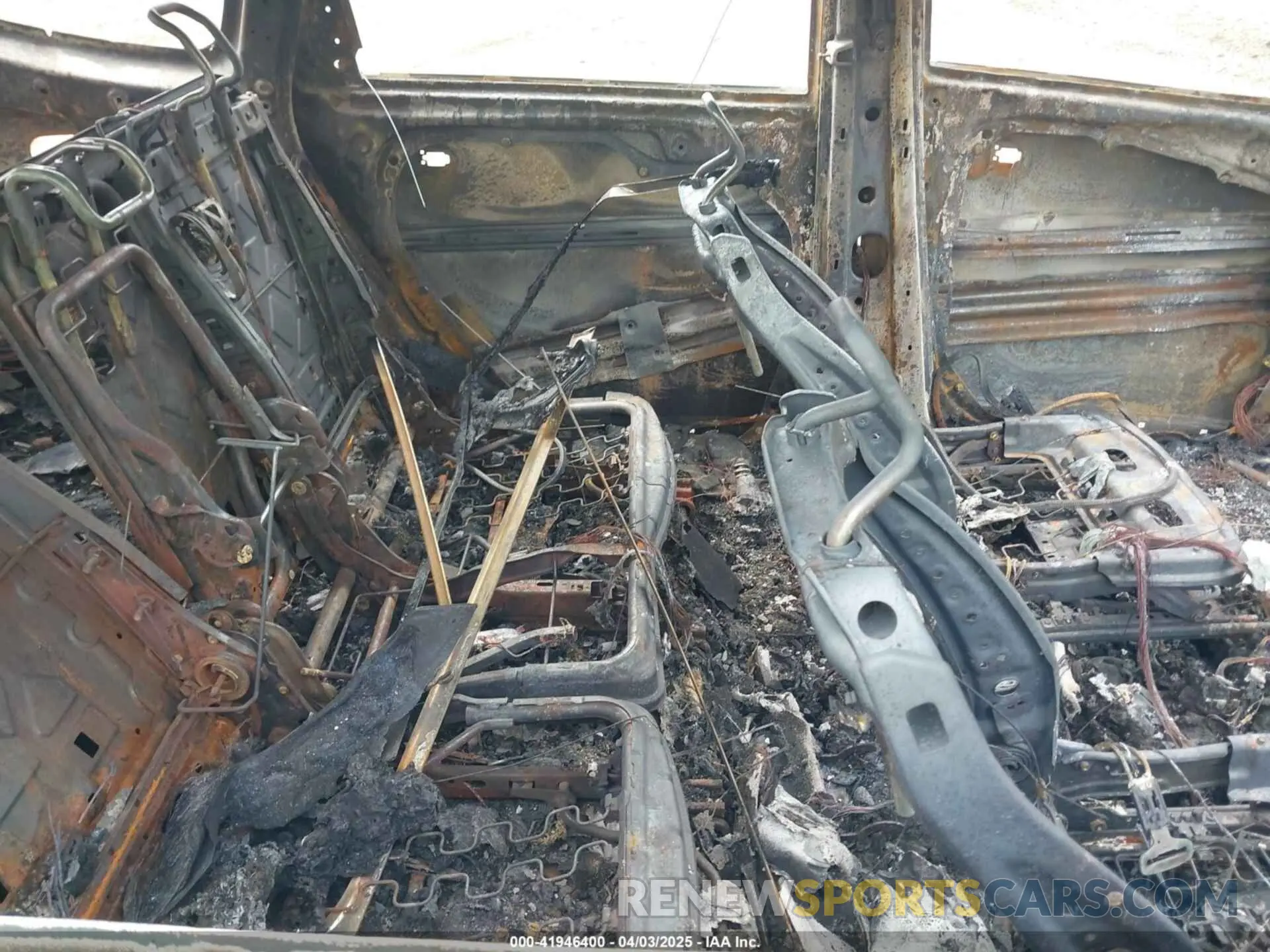 8 Photograph of a damaged car 5XYP24GC9RG459292 KIA TELLURIDE 2024