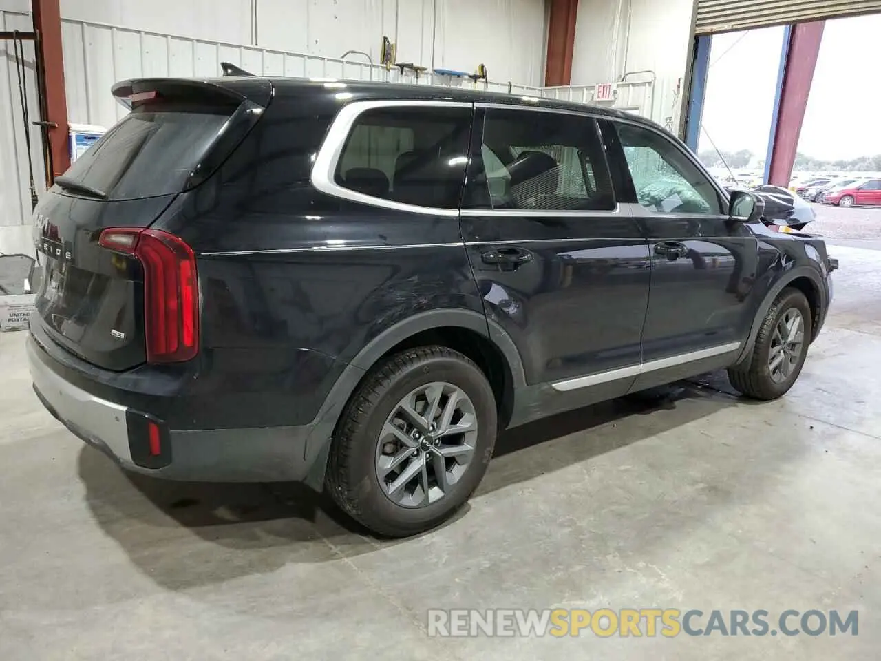 3 Photograph of a damaged car 5XYP2DGC1RG482596 KIA TELLURIDE 2024