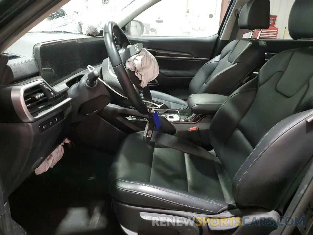 7 Photograph of a damaged car 5XYP2DGC1RG482596 KIA TELLURIDE 2024