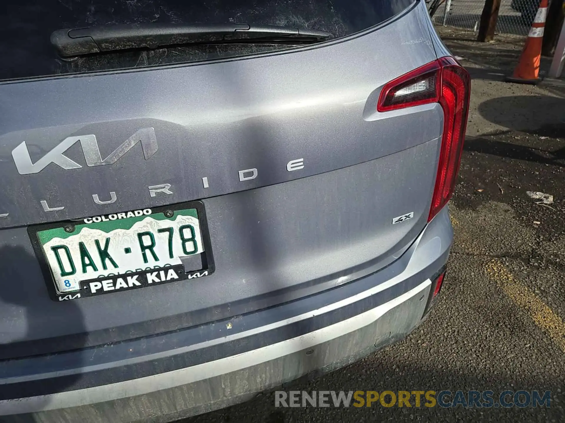 11 Photograph of a damaged car 5XYP2DGC4RG487341 KIA TELLURIDE 2024