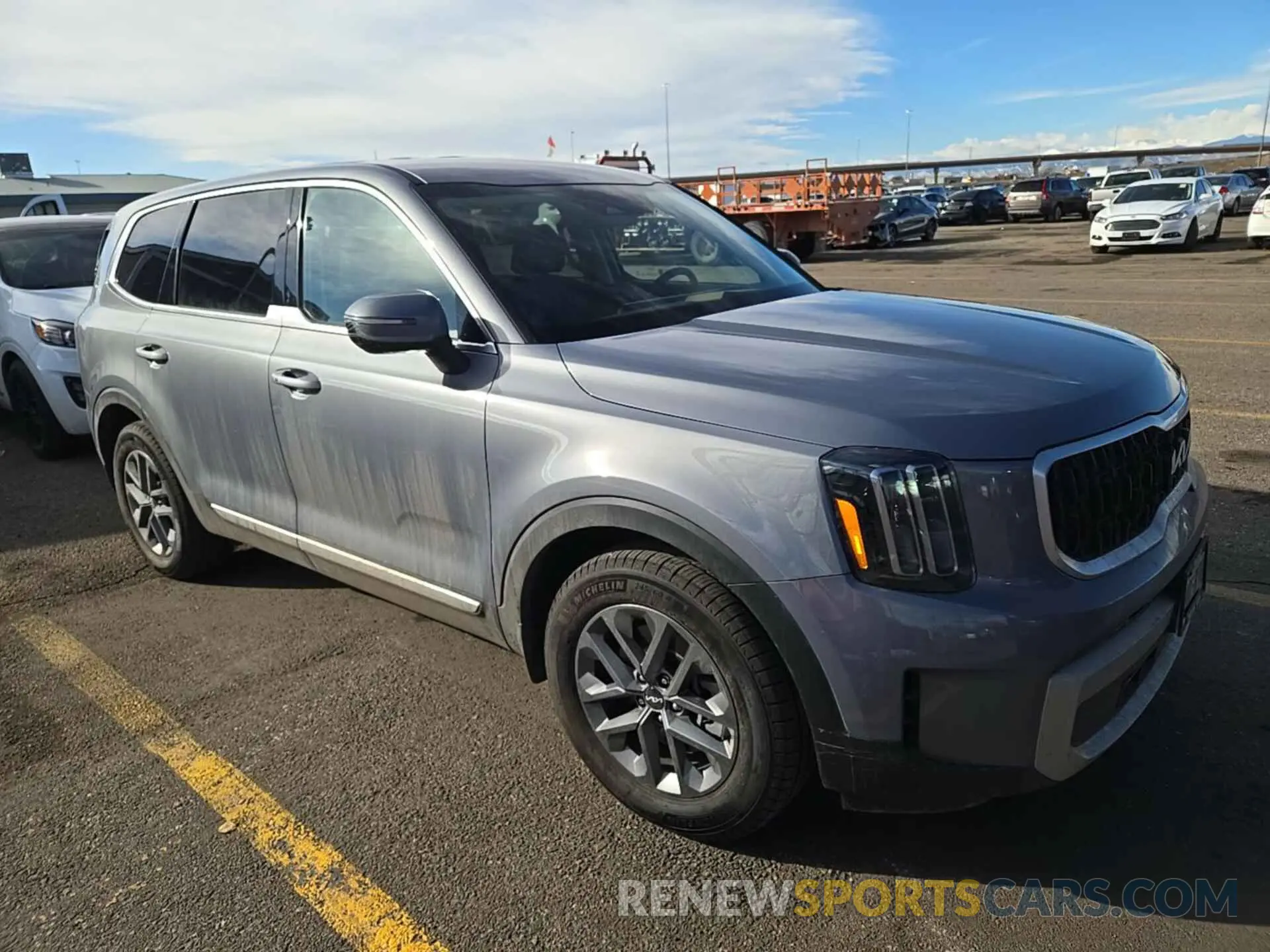 6 Photograph of a damaged car 5XYP2DGC4RG487341 KIA TELLURIDE 2024