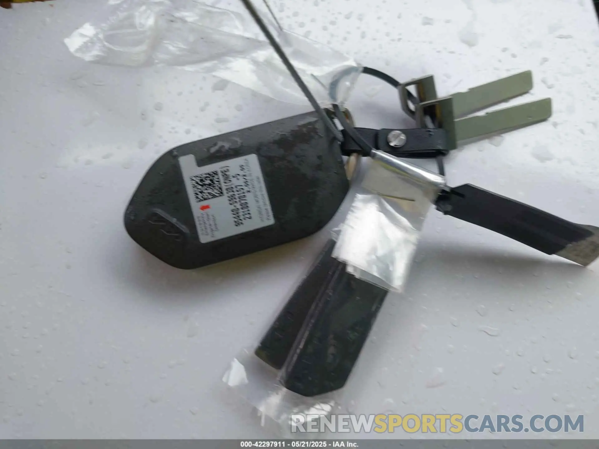 11 Photograph of a damaged car 5XYP2DGC5RG494993 KIA TELLURIDE 2024