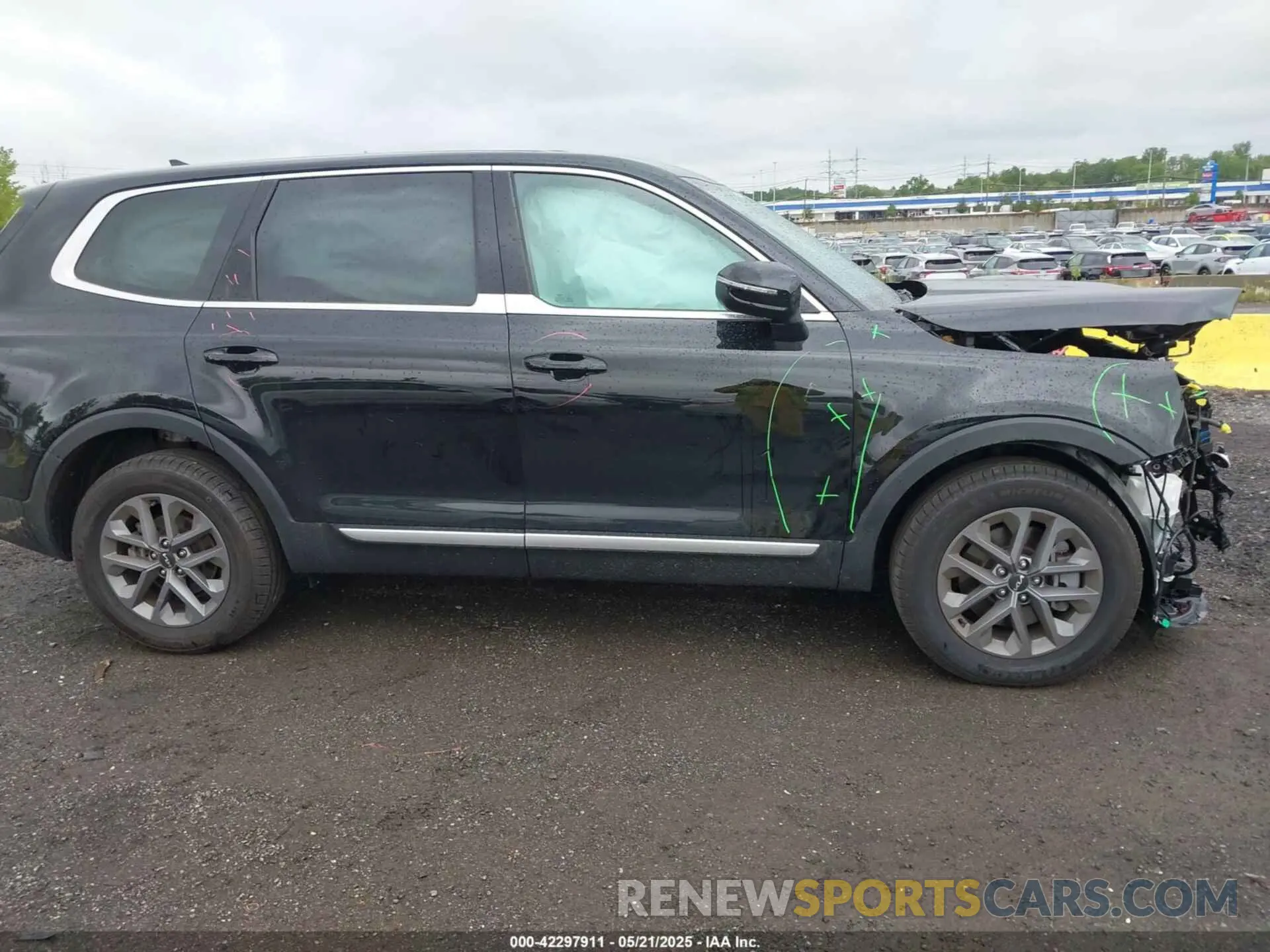 18 Photograph of a damaged car 5XYP2DGC5RG494993 KIA TELLURIDE 2024