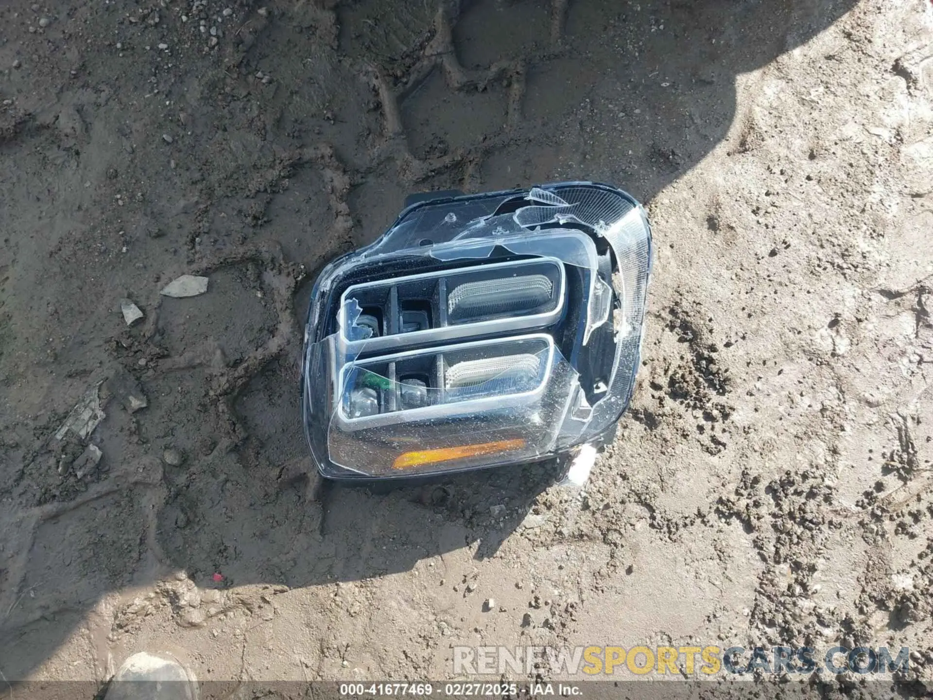 12 Photograph of a damaged car 5XYP2DGCXRG524893 KIA TELLURIDE 2024