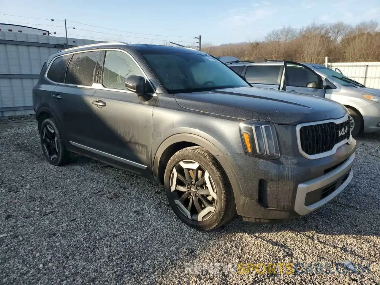 4 Photograph of a damaged car 5XYP34GC0RG417574 KIA TELLURIDE 2024