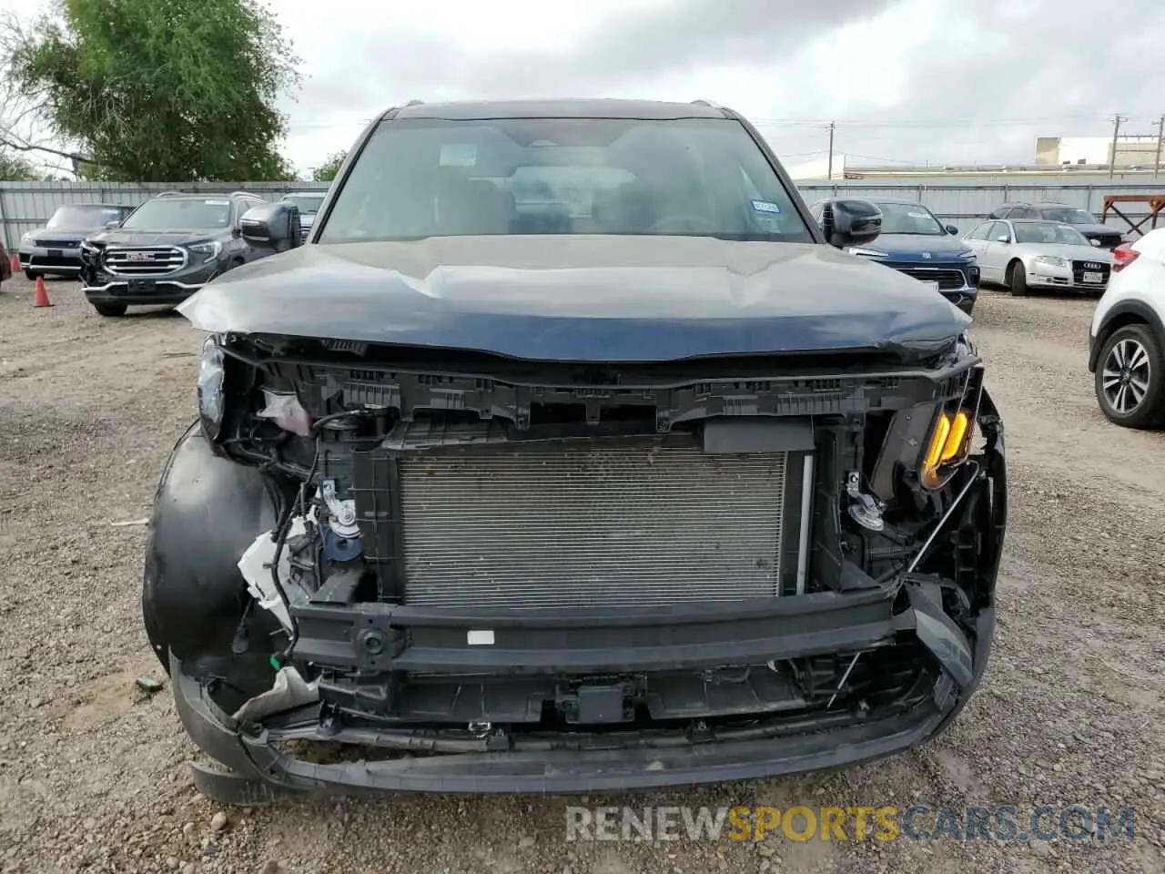 5 Photograph of a damaged car 5XYP34GC8RG533847 KIA TELLURIDE 2024