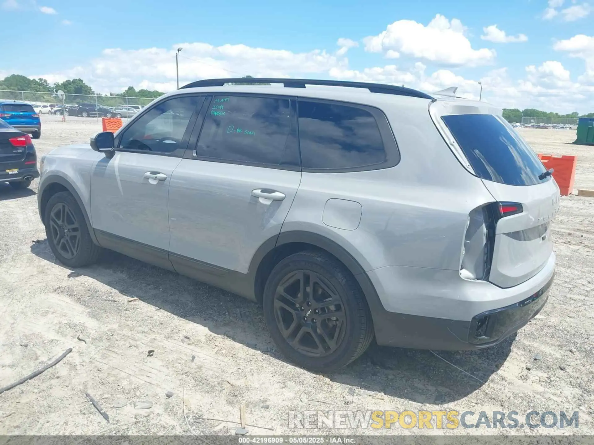 3 Photograph of a damaged car 5XYP3DGC0RG418854 KIA TELLURIDE 2024