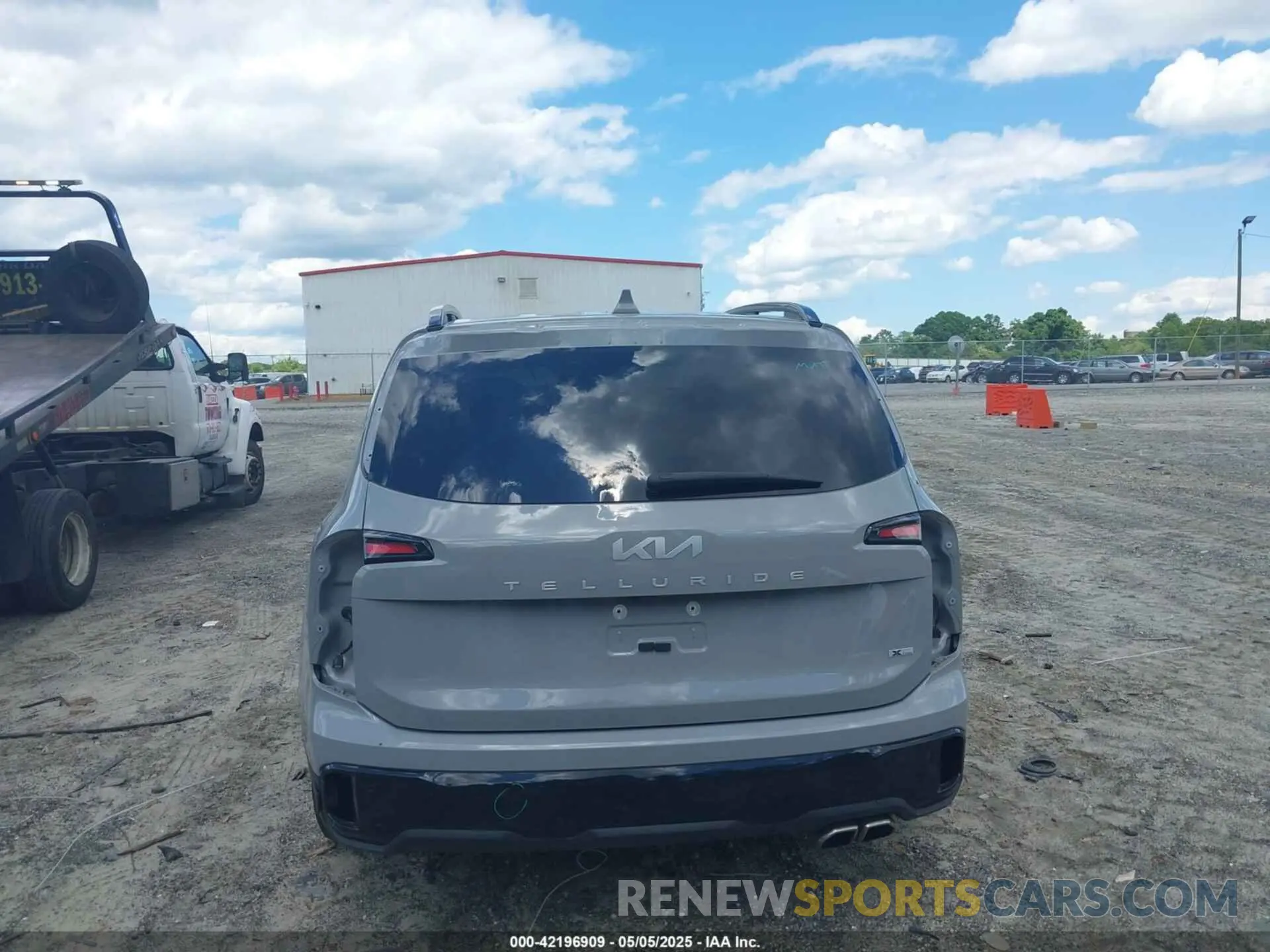 6 Photograph of a damaged car 5XYP3DGC0RG418854 KIA TELLURIDE 2024