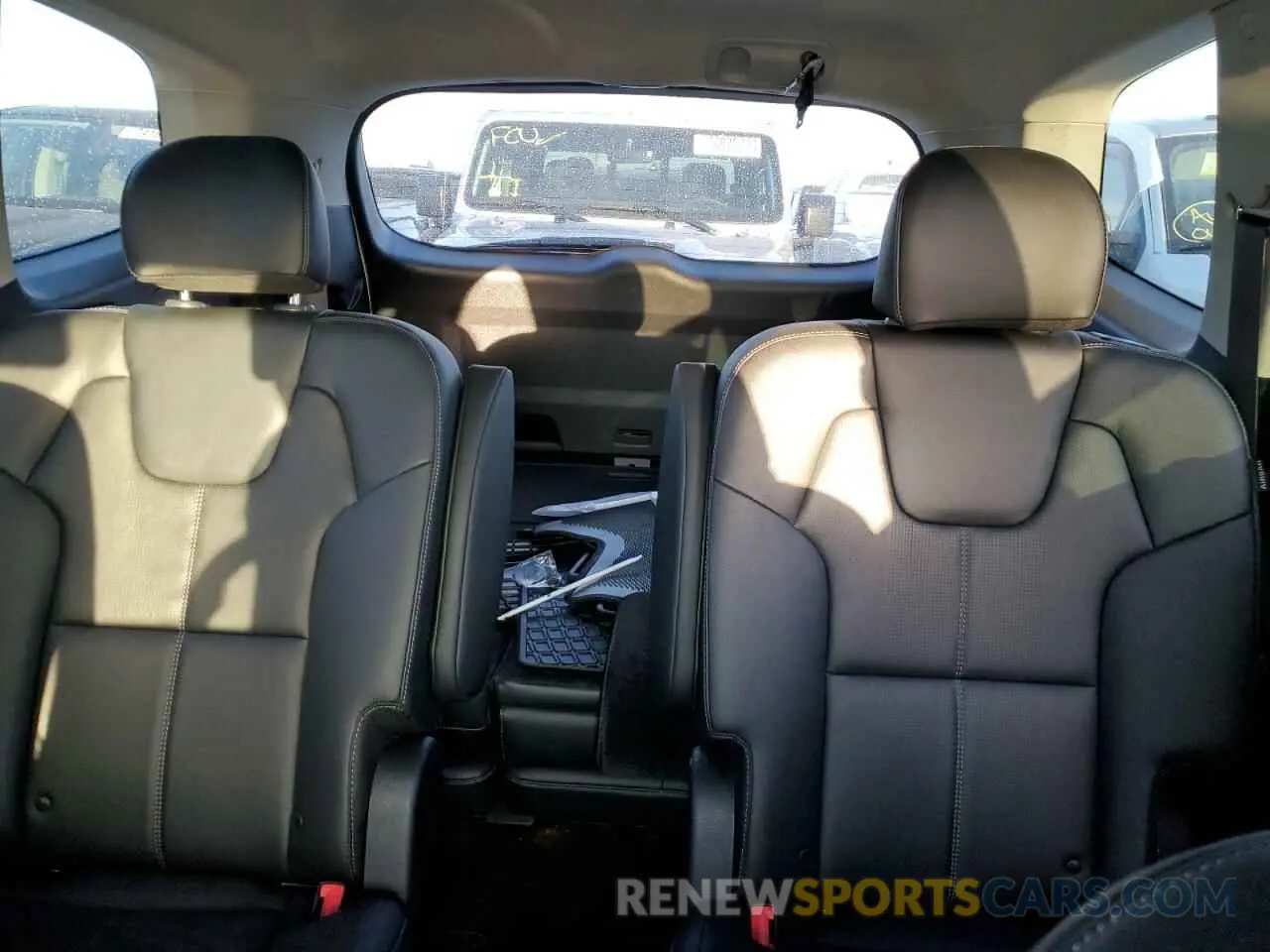 10 Photograph of a damaged car 5XYP3DGC1RG477153 KIA TELLURIDE 2024