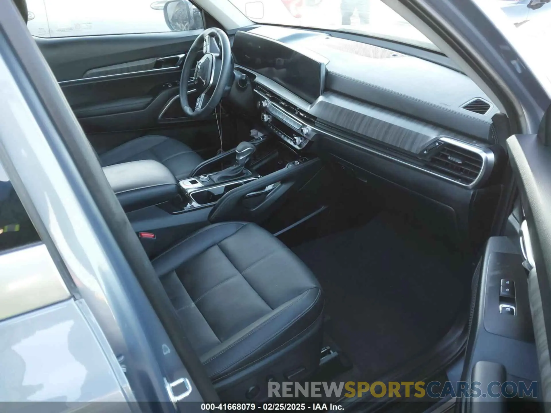5 Photograph of a damaged car 5XYP3DGC1RG488301 KIA TELLURIDE 2024