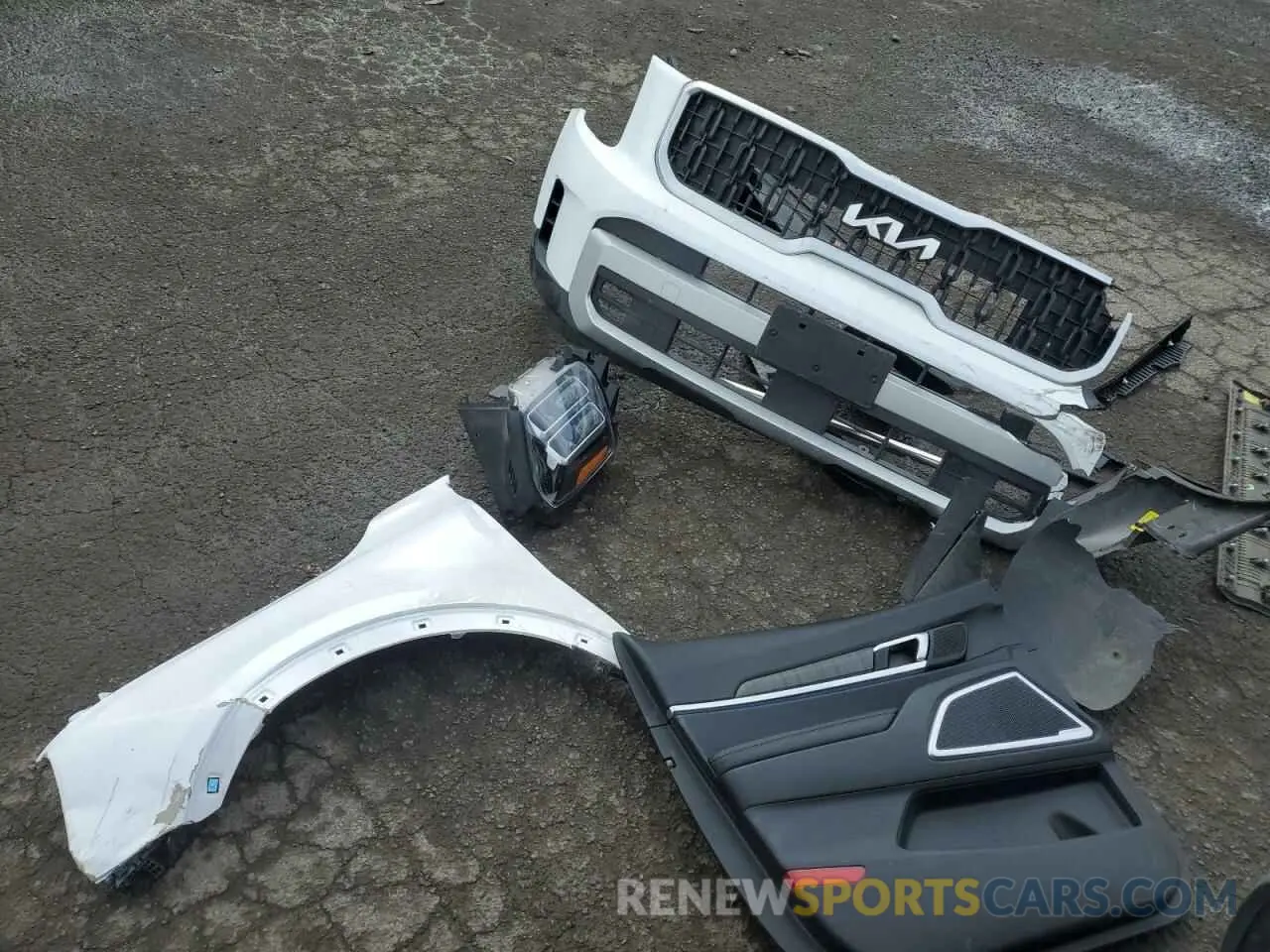 13 Photograph of a damaged car 5XYP3DGC2RG451676 KIA TELLURIDE 2024