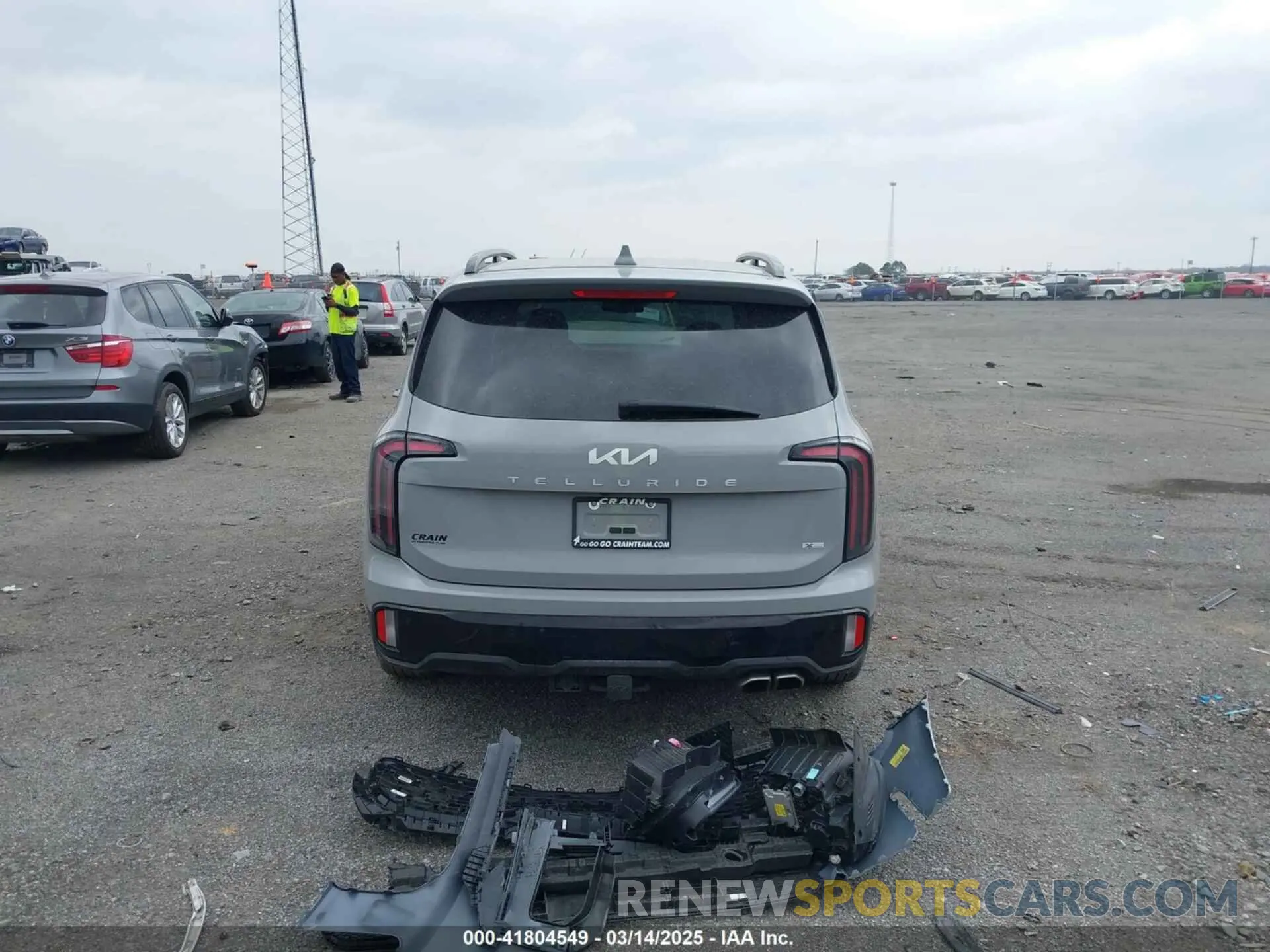 17 Photograph of a damaged car 5XYP3DGC2RG496309 KIA TELLURIDE 2024