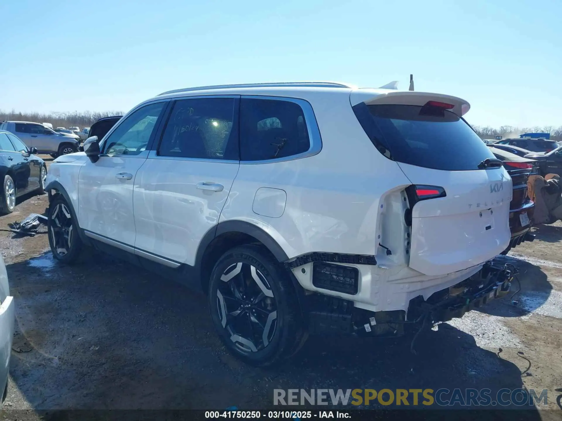 3 Photograph of a damaged car 5XYP3DGC3RG417116 KIA TELLURIDE 2024