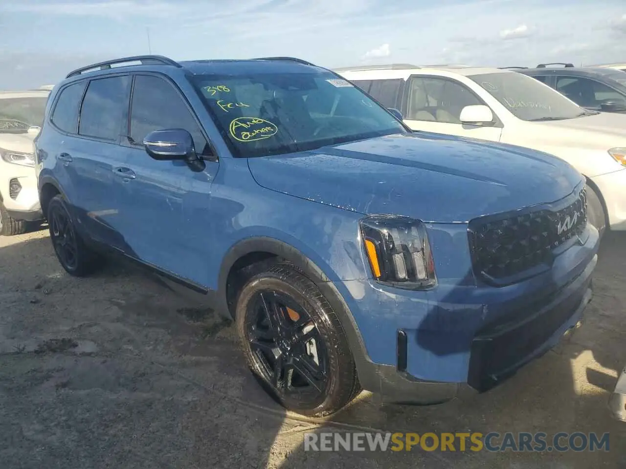 4 Photograph of a damaged car 5XYP3DGC3RG487957 KIA TELLURIDE 2024