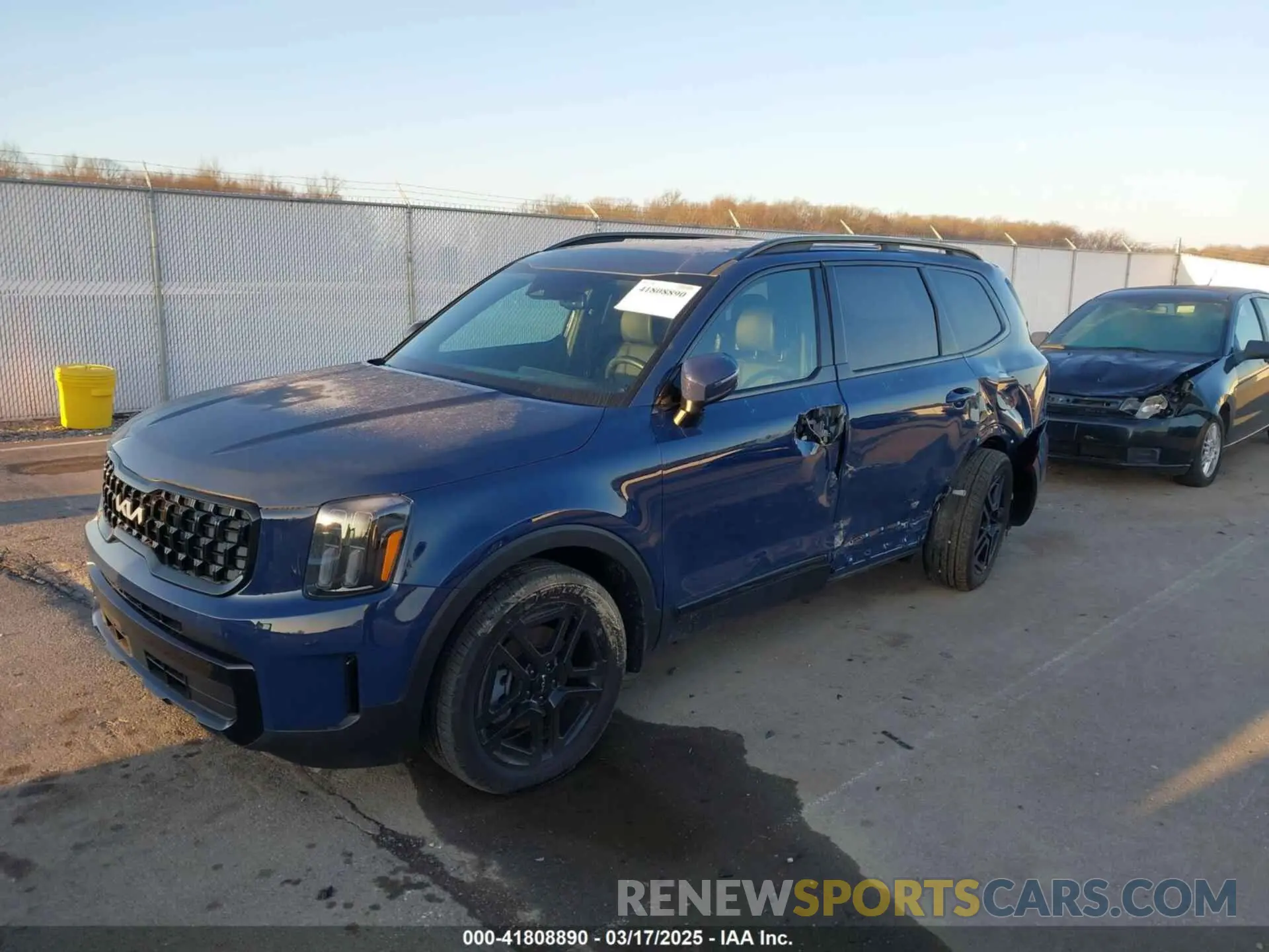 2 Photograph of a damaged car 5XYP3DGC3RG538518 KIA TELLURIDE 2024