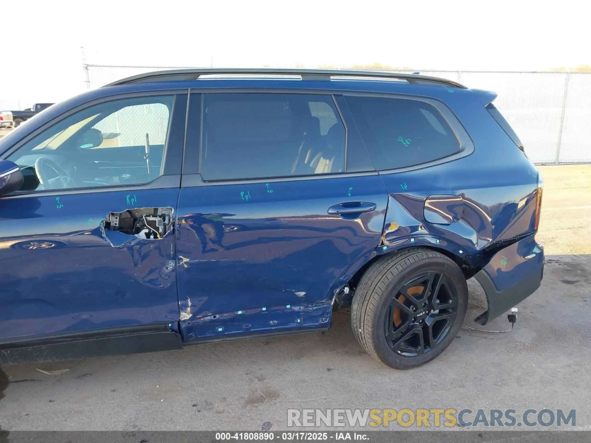 6 Photograph of a damaged car 5XYP3DGC3RG538518 KIA TELLURIDE 2024