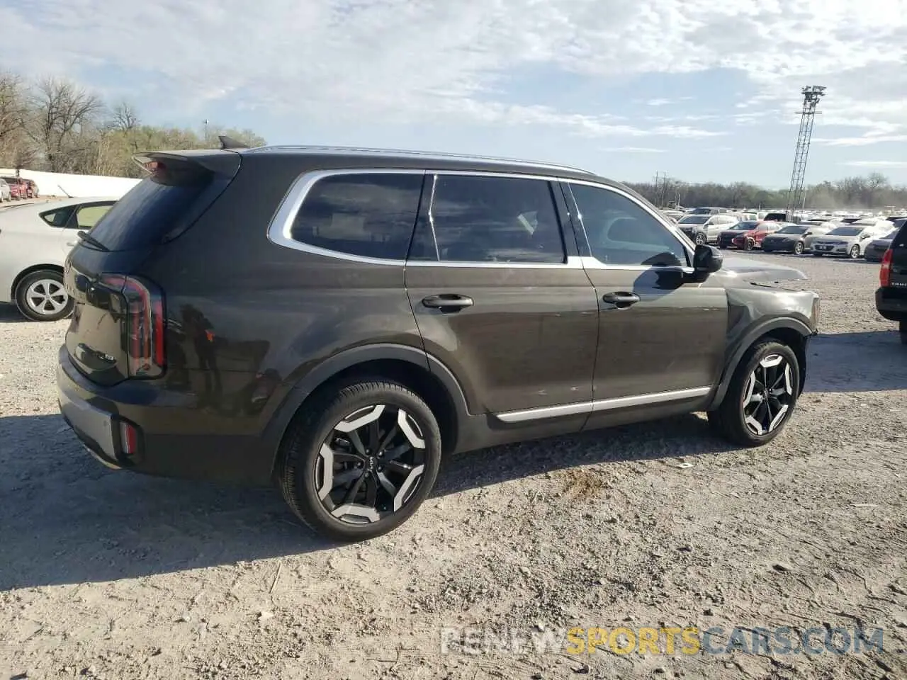 3 Photograph of a damaged car 5XYP3DGC4RG452246 KIA TELLURIDE 2024