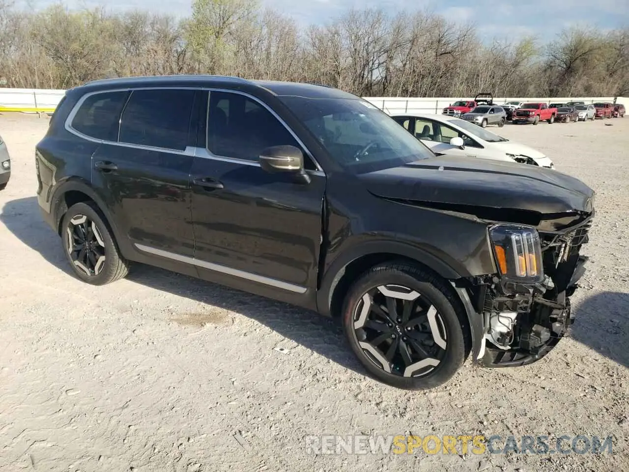 4 Photograph of a damaged car 5XYP3DGC4RG452246 KIA TELLURIDE 2024