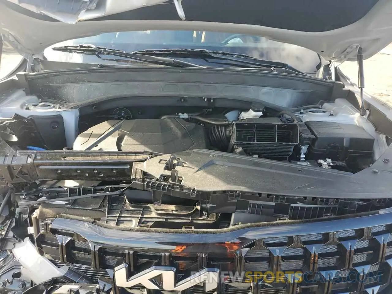 14 Photograph of a damaged car 5XYP3DGC5RG439067 KIA TELLURIDE 2024