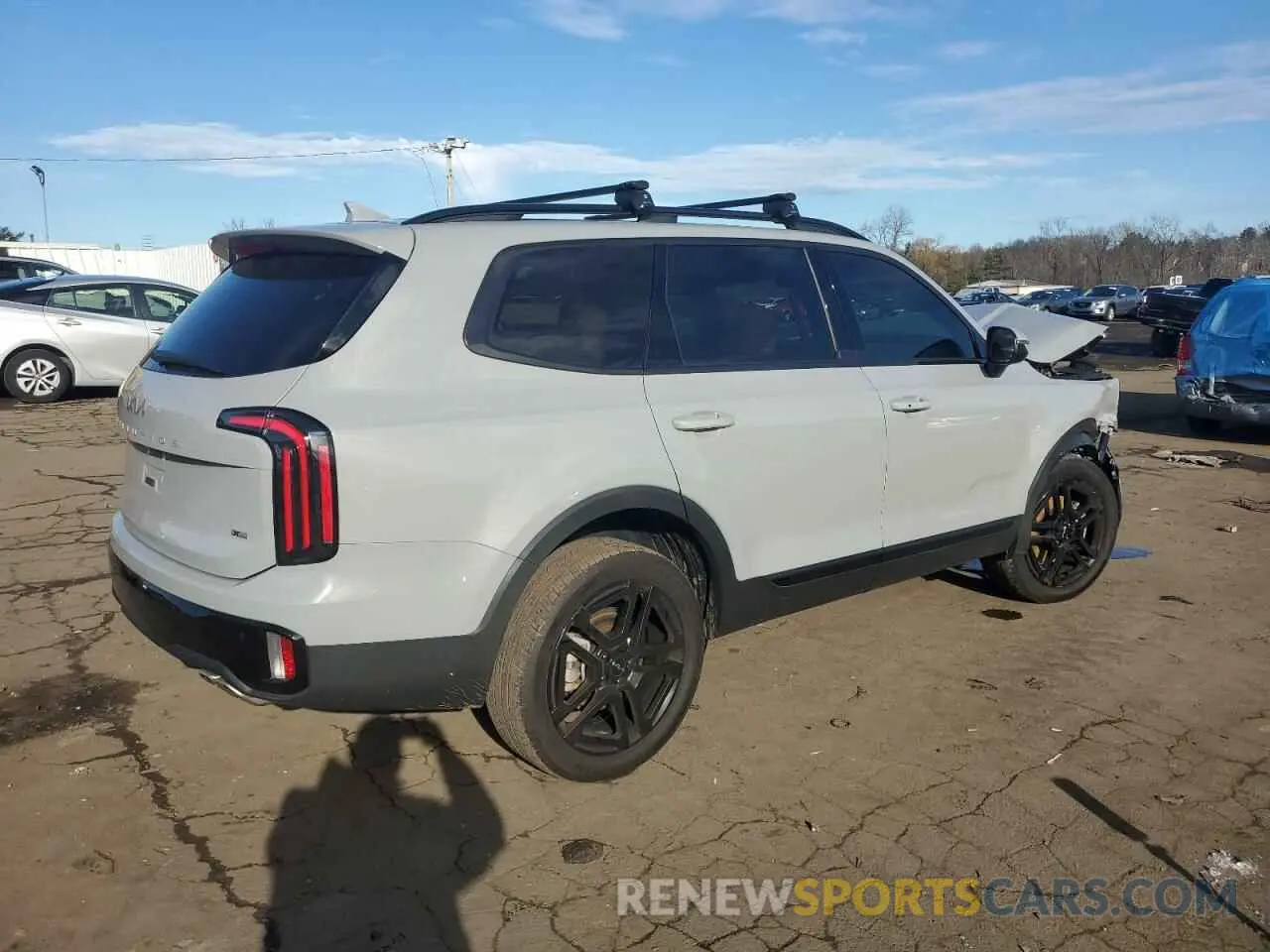 3 Photograph of a damaged car 5XYP3DGC5RG439067 KIA TELLURIDE 2024