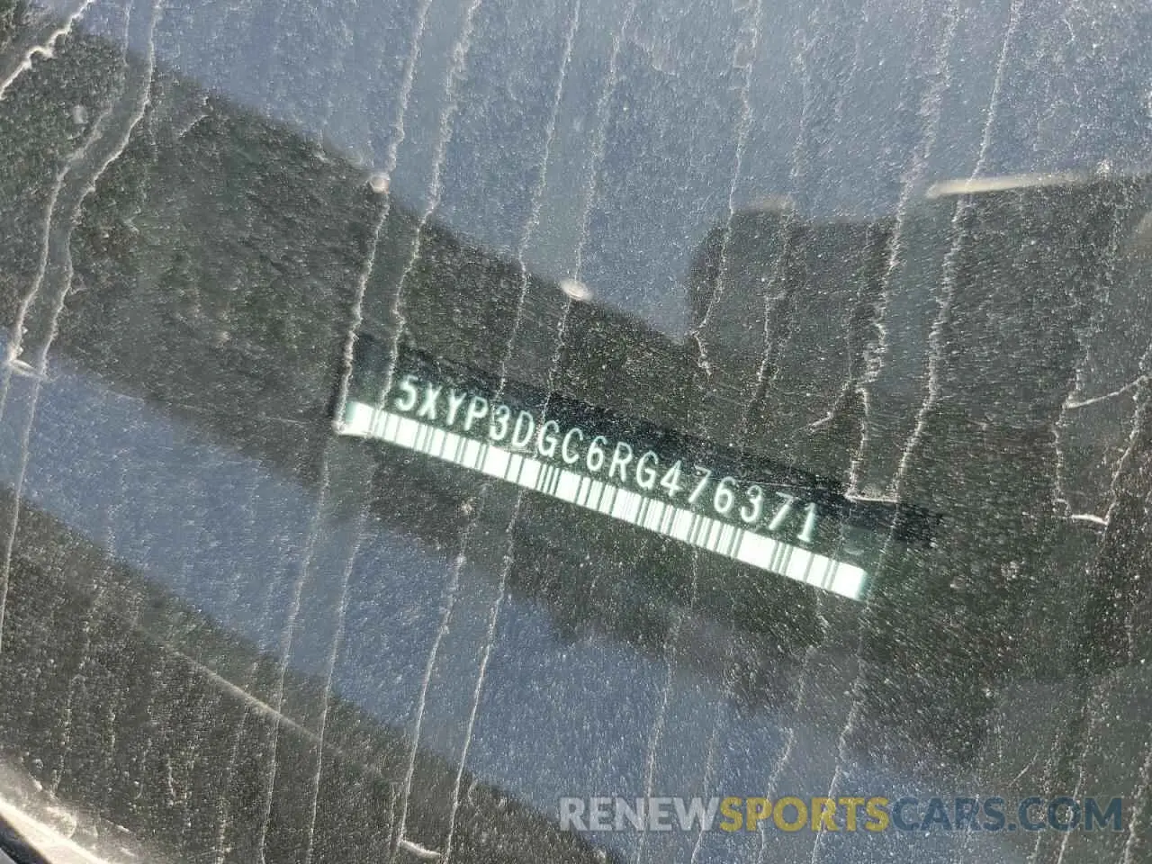 13 Photograph of a damaged car 5XYP3DGC6RG476371 KIA TELLURIDE 2024