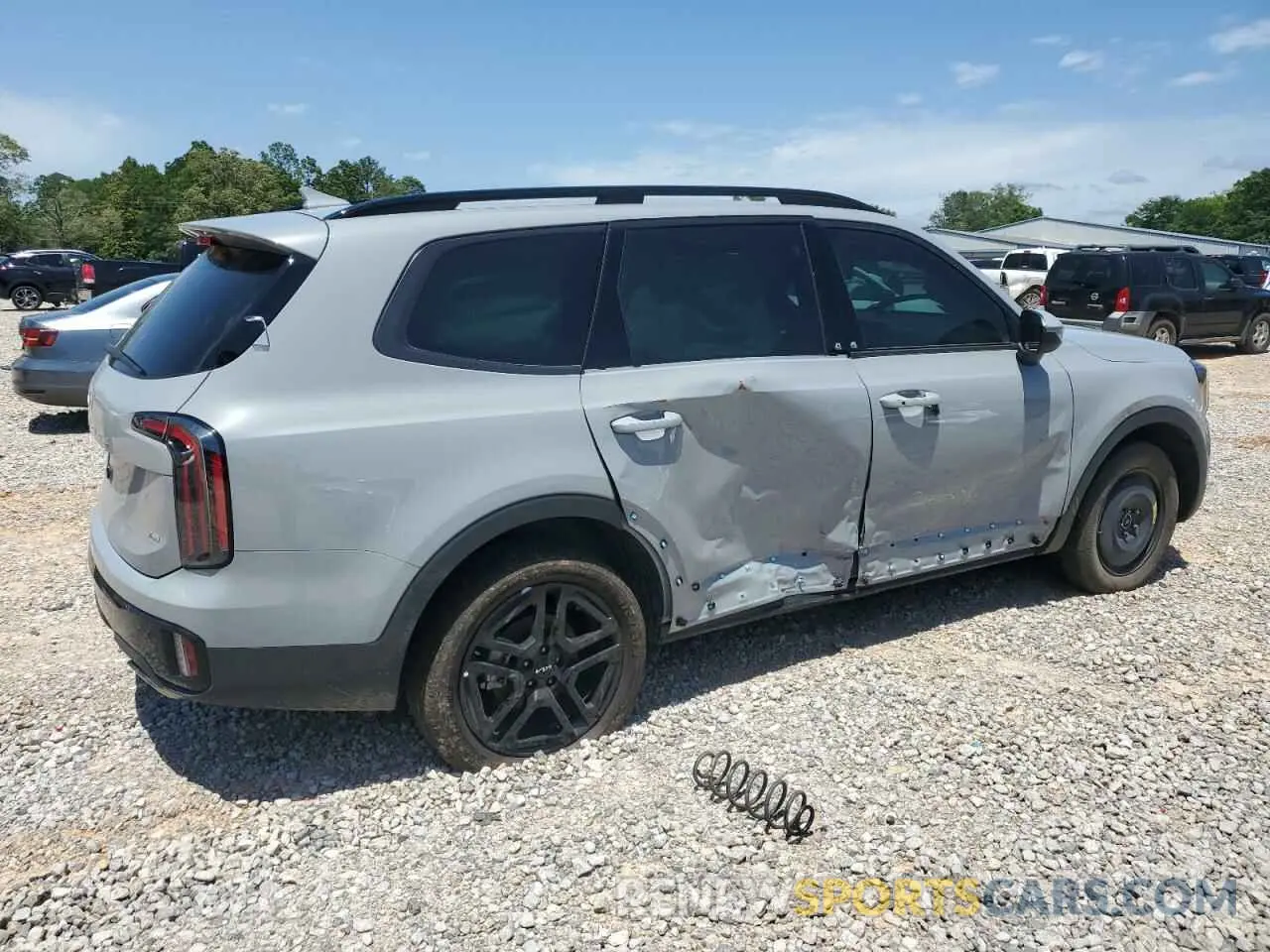 3 Photograph of a damaged car 5XYP3DGC6RG476371 KIA TELLURIDE 2024