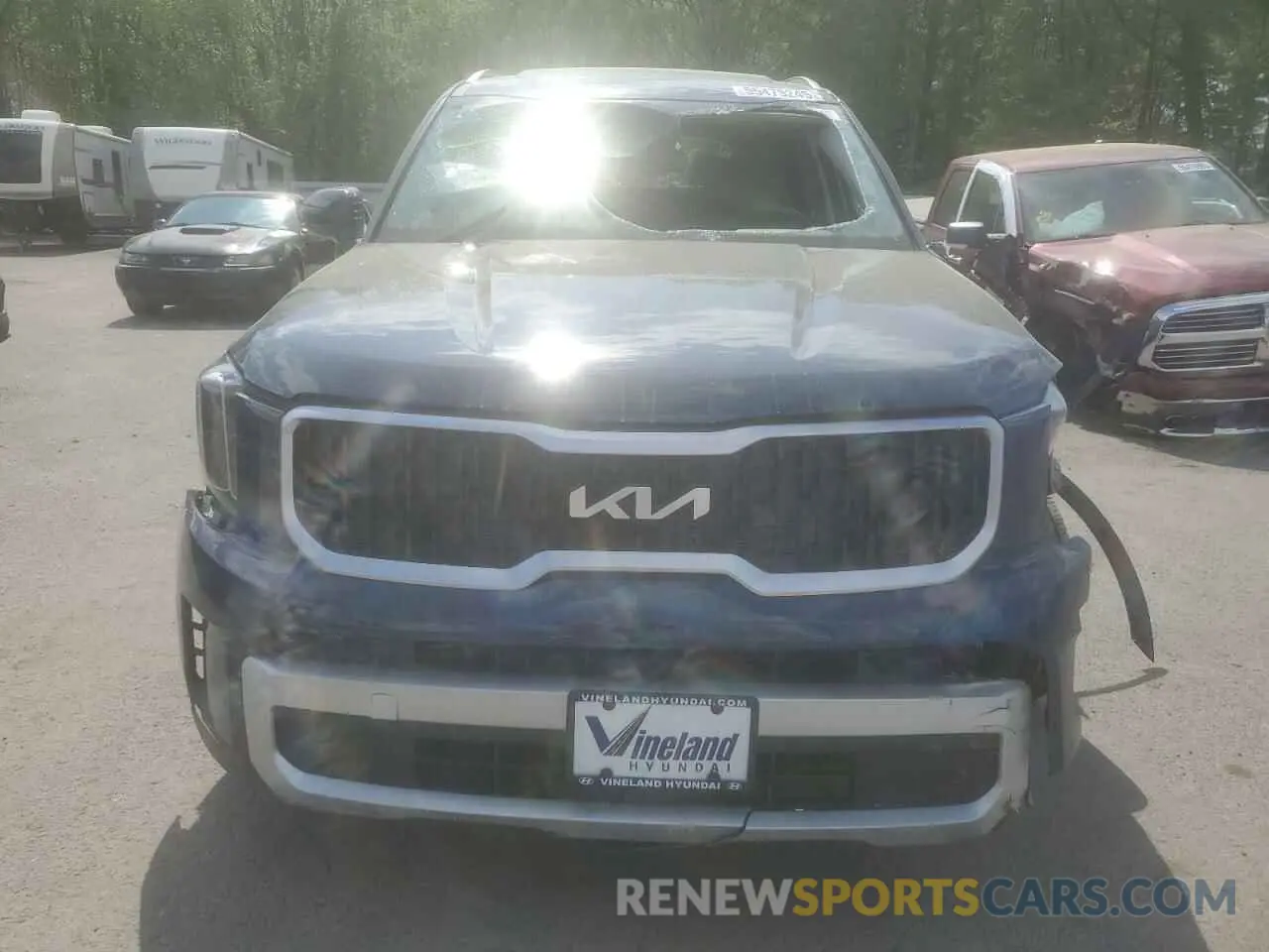 5 Photograph of a damaged car 5XYP3DGC7RG453682 KIA TELLURIDE 2024